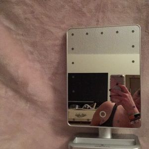 Impressions mirror